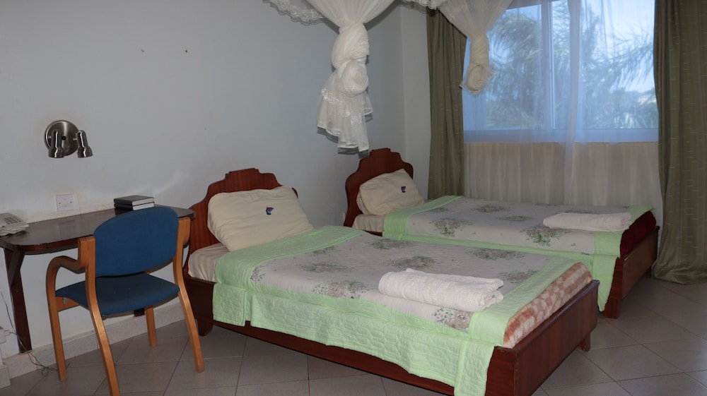 Basic Double Room, 1 Double Bed, Non Smoking photo 2