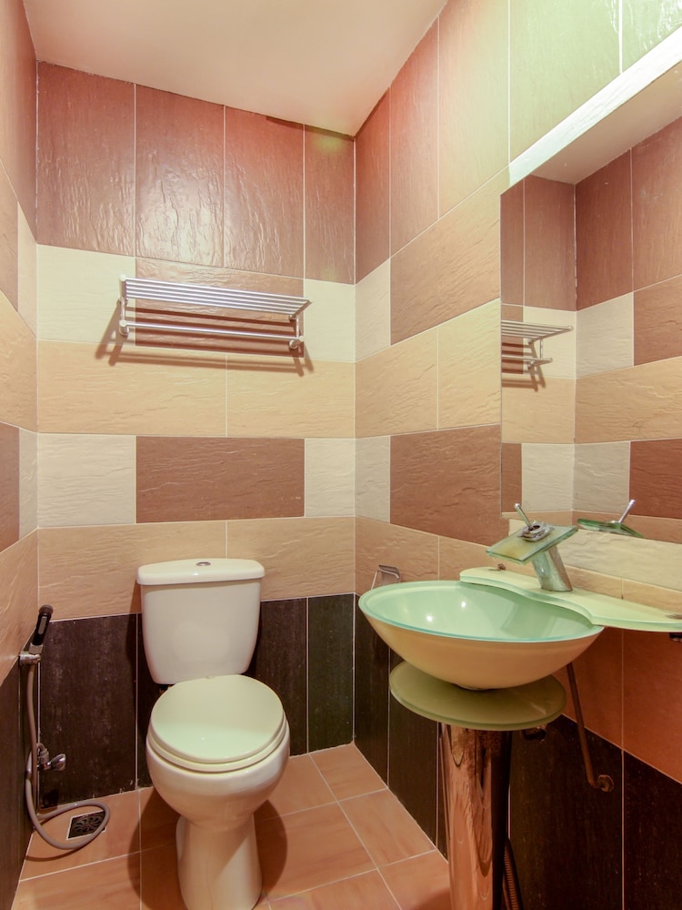 Deluxe Double Room, 1 King Bed photo 2