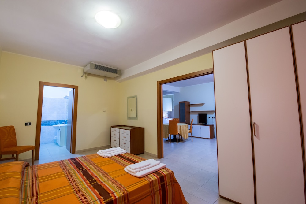 Quadruple Room (4 Adults) photo 3