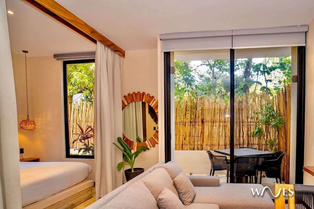 Condo, 1 King Bed With Sofa Bed, Pool Access, Pool View (Alab Ool Pg3)