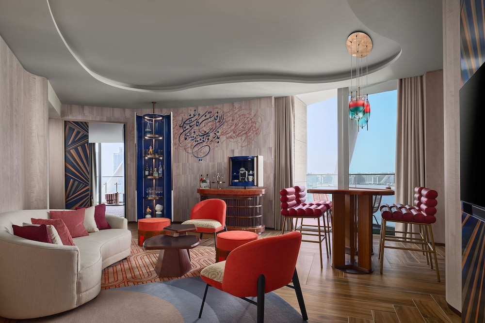 W King Suite - Panoramic Sea View with Balcony thumbnail 5