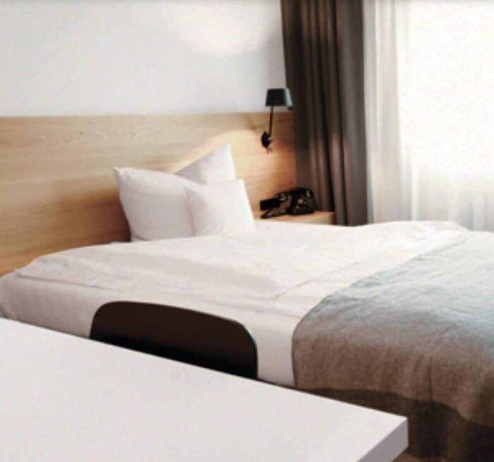 Single Room photo 2