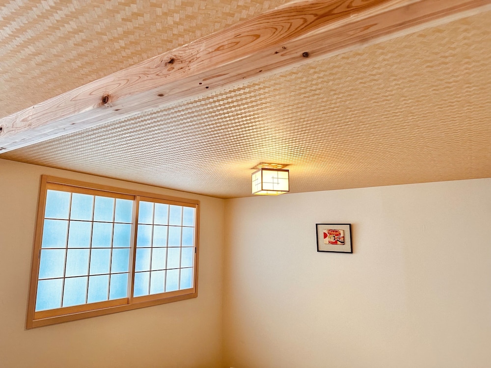 Triple Room, Non Smoking, Shared Bathroom (1,2,3 Persons) photo 3