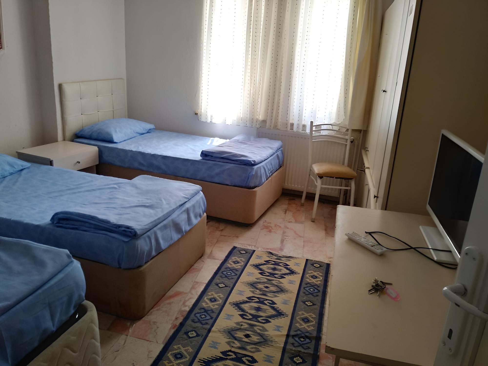 Comfort Room, Multiple Beds, Smoking, City View photo 1
