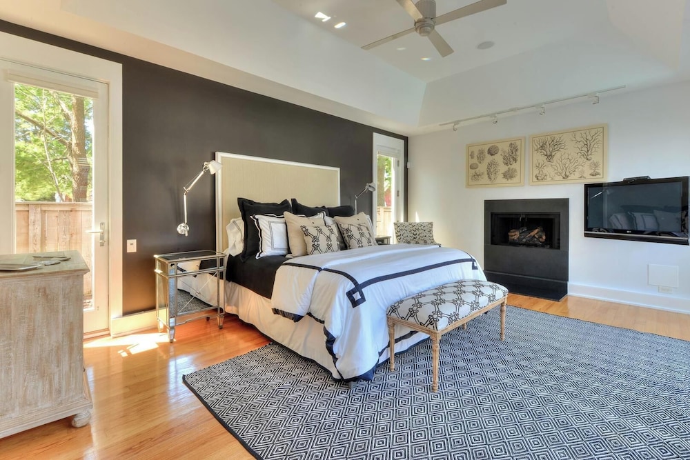 House, Multiple Beds, Pool Access, Garden View photo 1