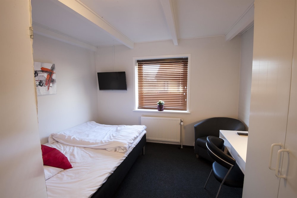 Double Room, Private Bathroom photo 3