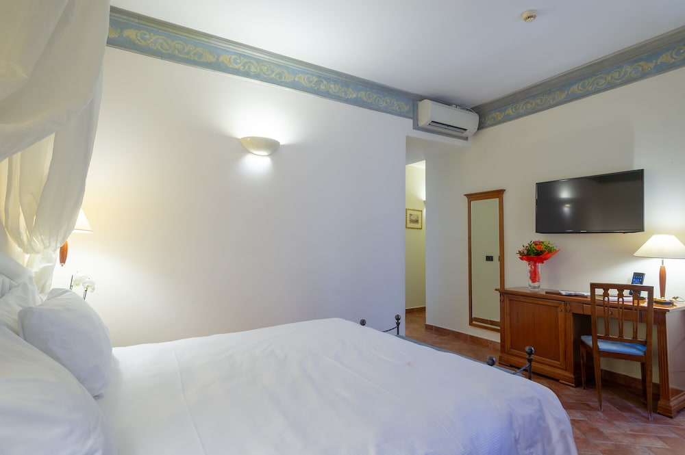 Classic Double Room photo 3