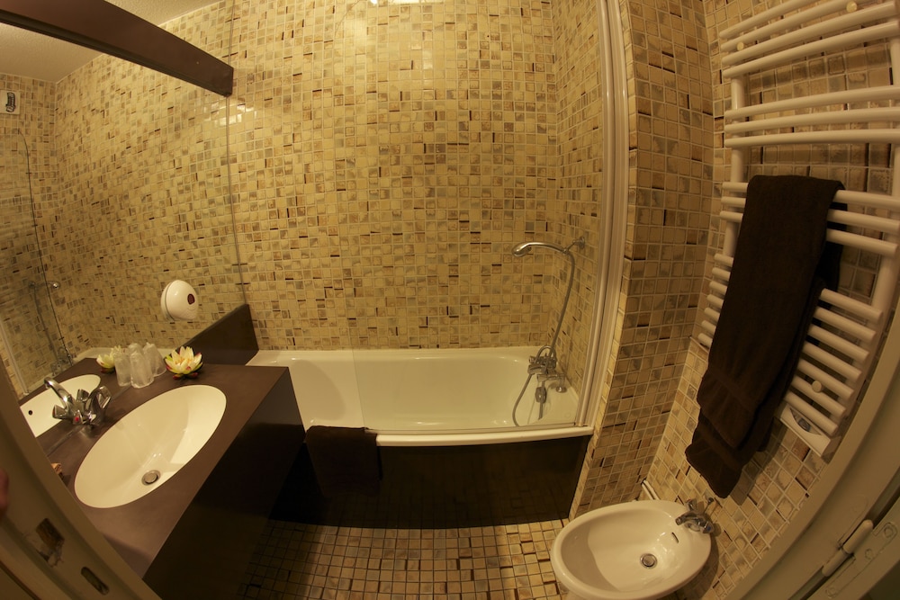 Family Triple Room - Photo 4