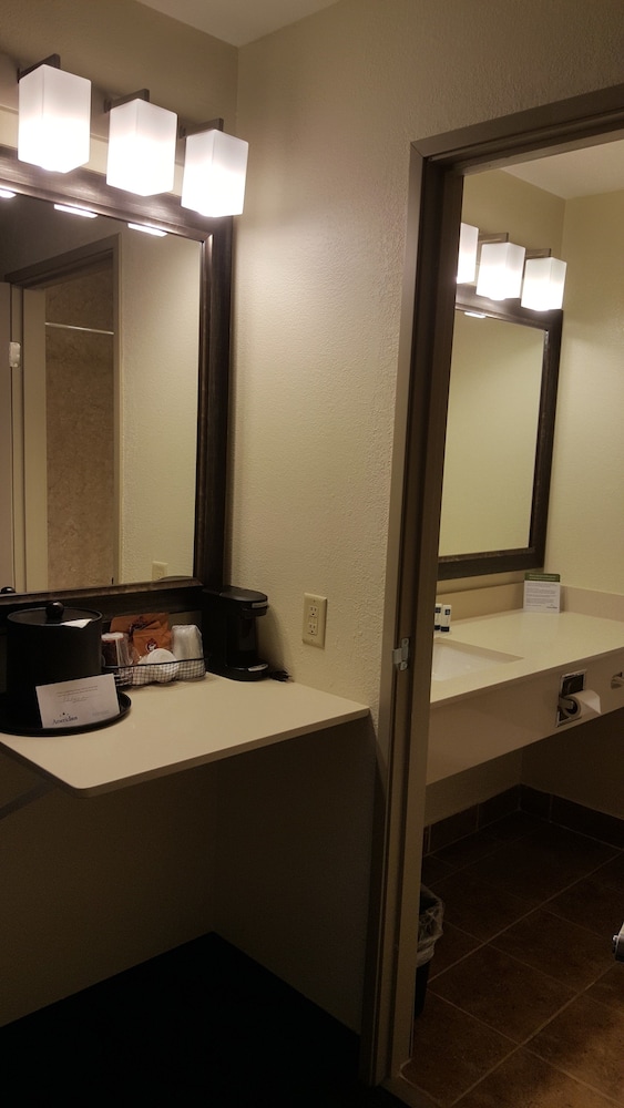 Room, 1 Queen Bed, Accessible, Non Smoking - Photo 3