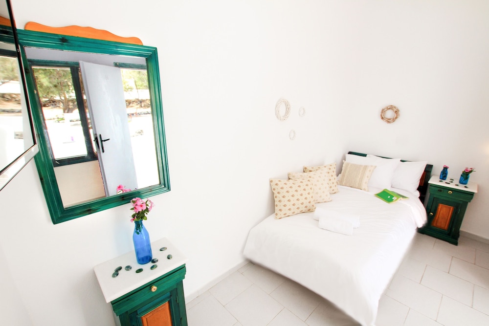 Economy Single Room, Garden View