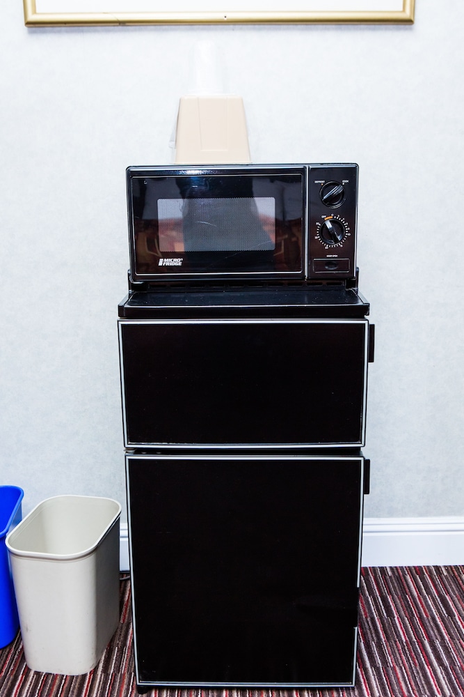 Suite, 2 Bedrooms - Photo 22