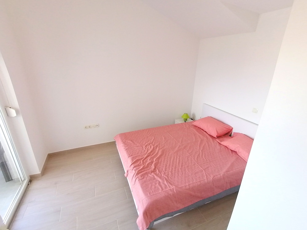 Apartment, 2 Bedrooms, Balcony, Garden View