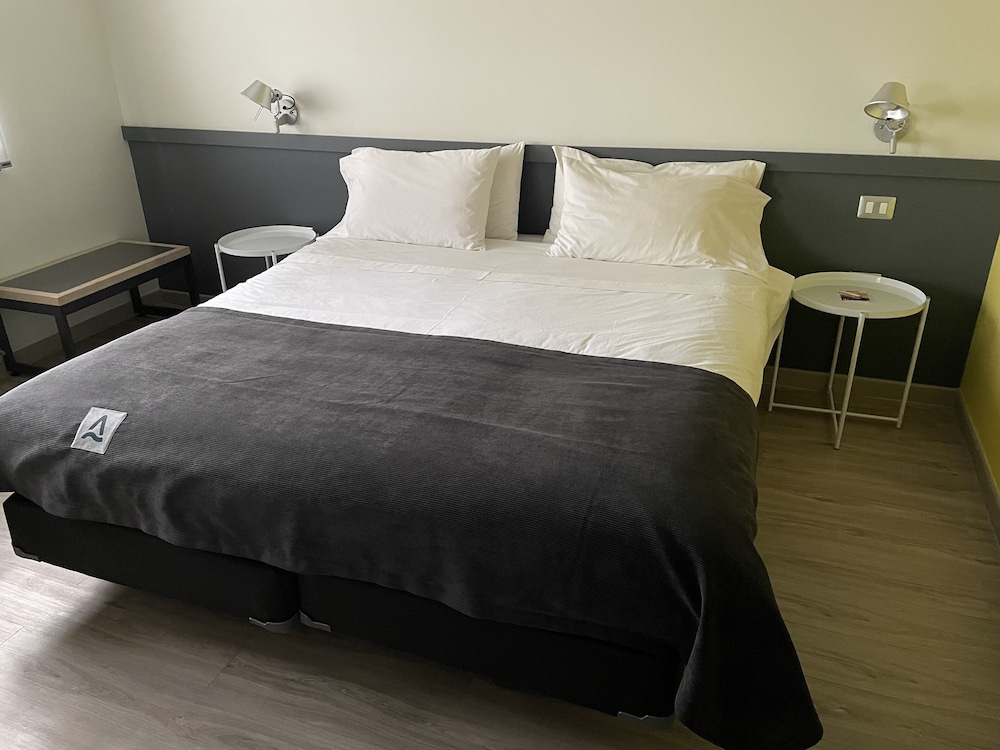 Basic Double Room