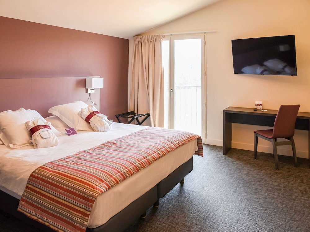 Superior Room, 1 Queen Bed - Photo 2