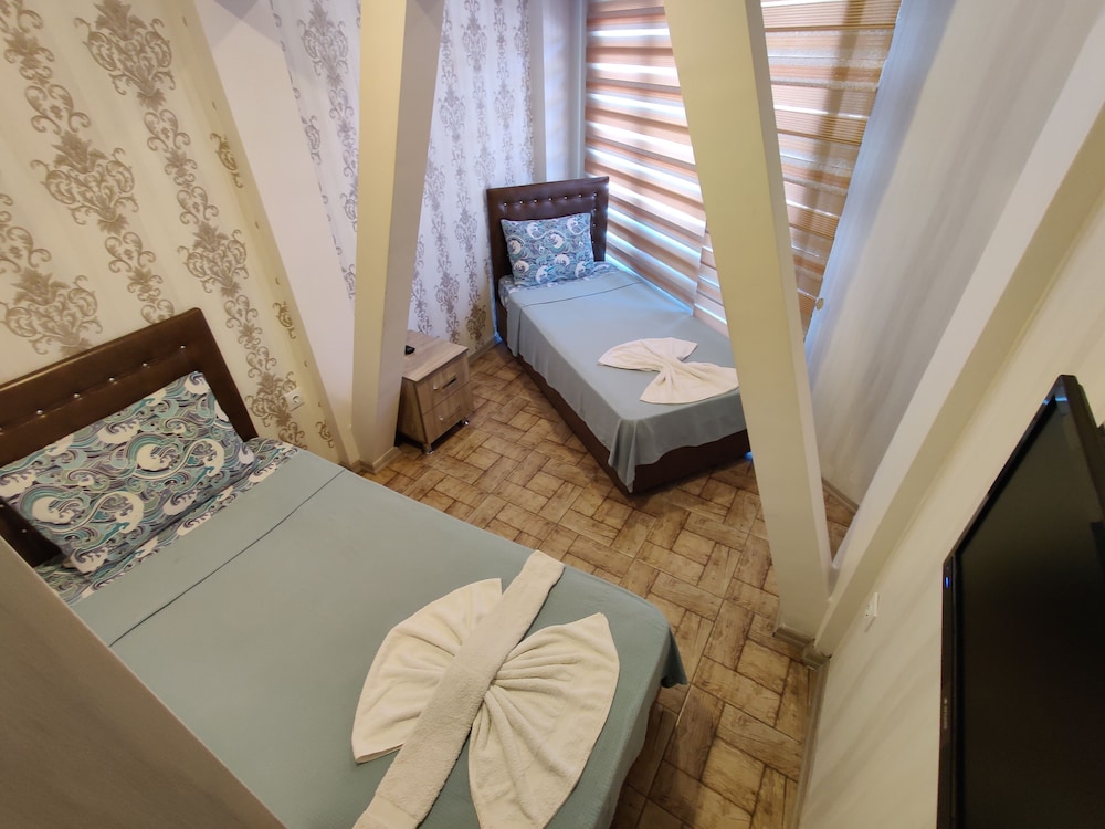 Economy Twin Room