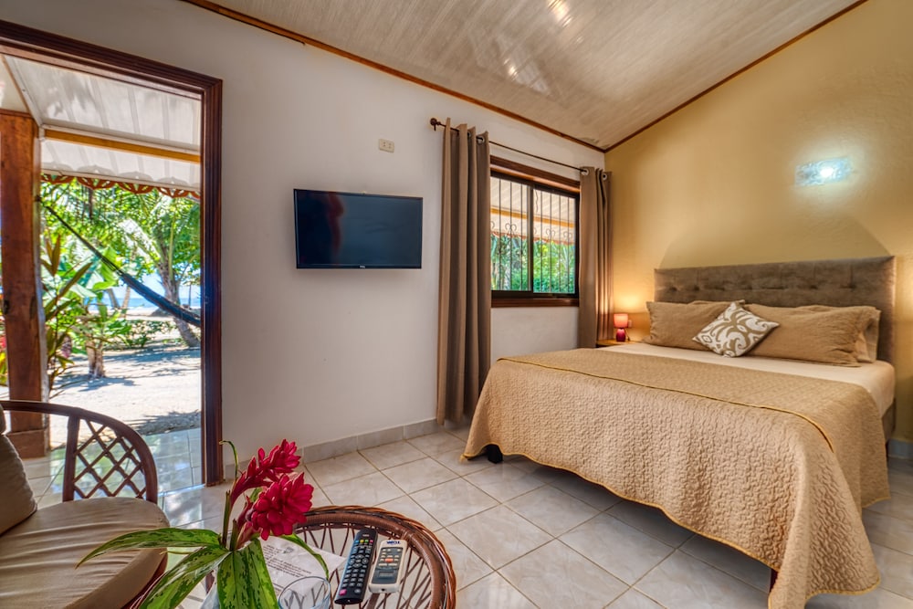 Comfort Double Room, 1 Queen Bed, Terrace, Ocean View photo 2