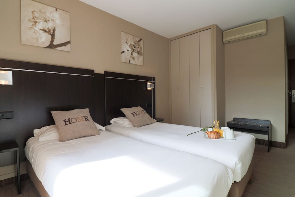 Superior Twin Room photo 2