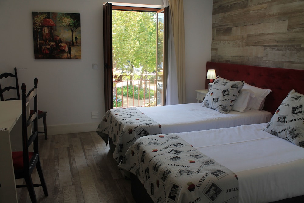 Twin Room, Balcony