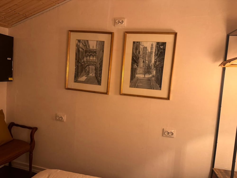 Basic Double Room photo 2