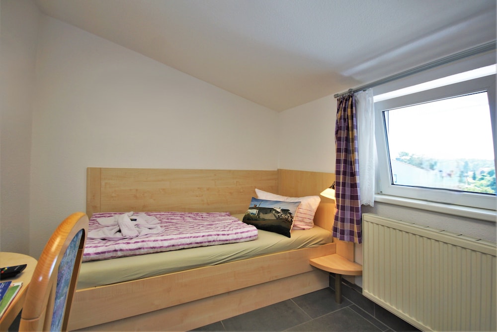 Basic Single Room photo 1
