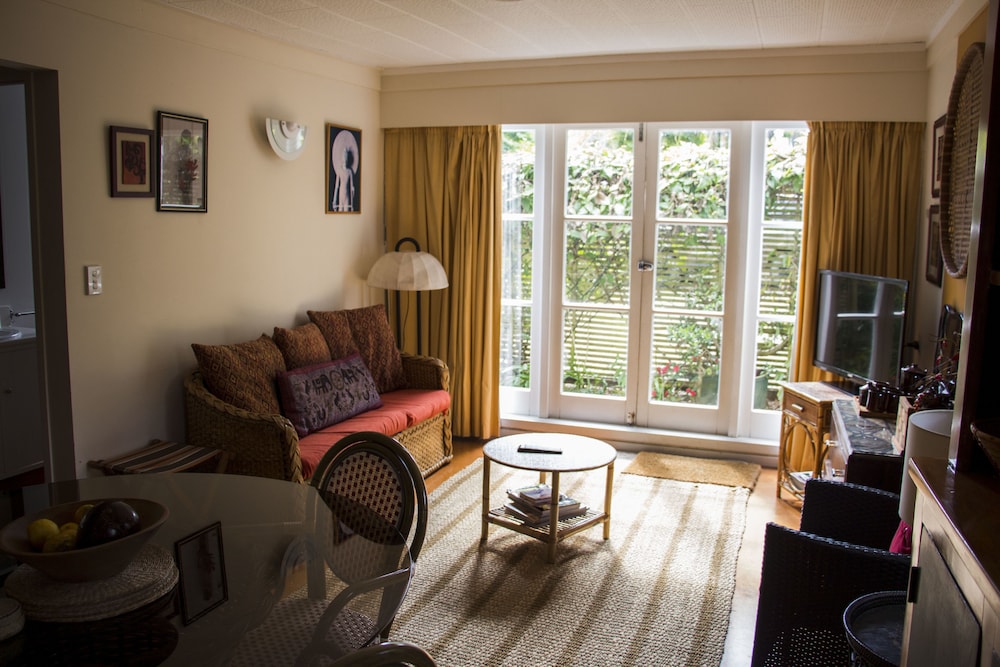 Family Suite, 2 Bedrooms, Non Smoking, Kitchen (Family Flat - P2)