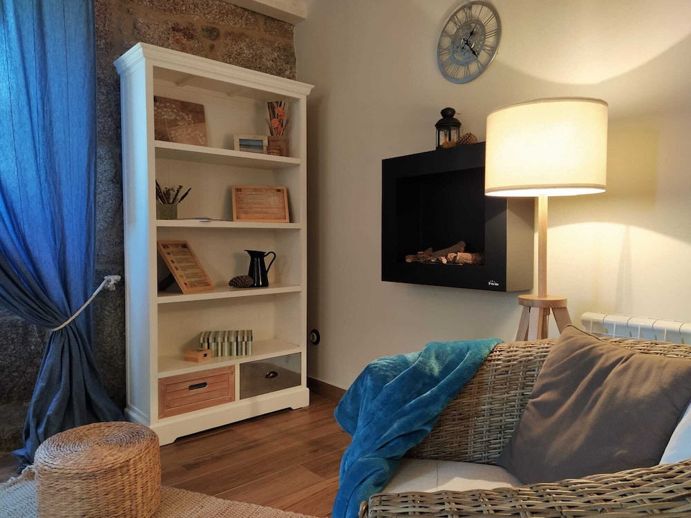 Design Cottage, 2 Bedrooms, Terrace, Beachside photo 3