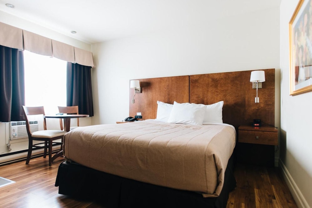 Classic Room, 1 Queen Bed photo 1