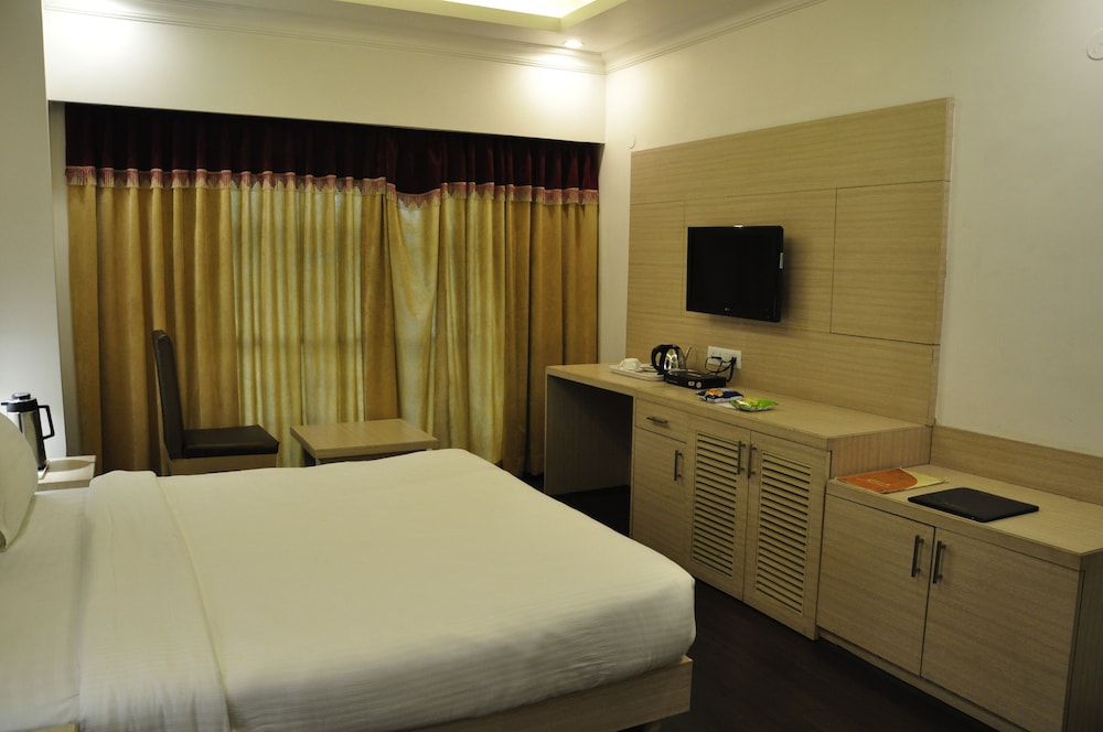 Club Room - Photo 15