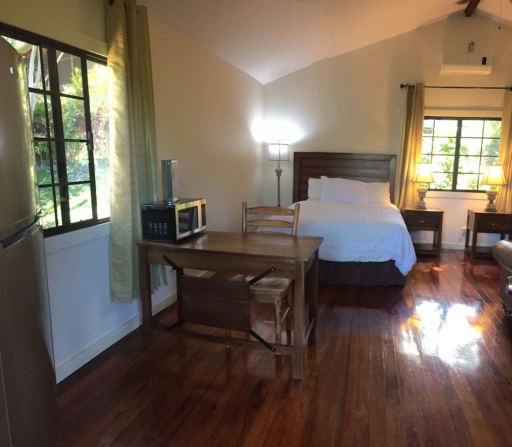 Comfort Tree House, 2 Queen Beds, Garden View, Garden Area photo 3