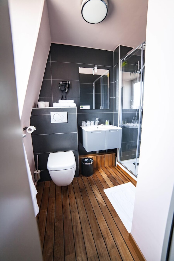 Standard Triple Room - Photo 5