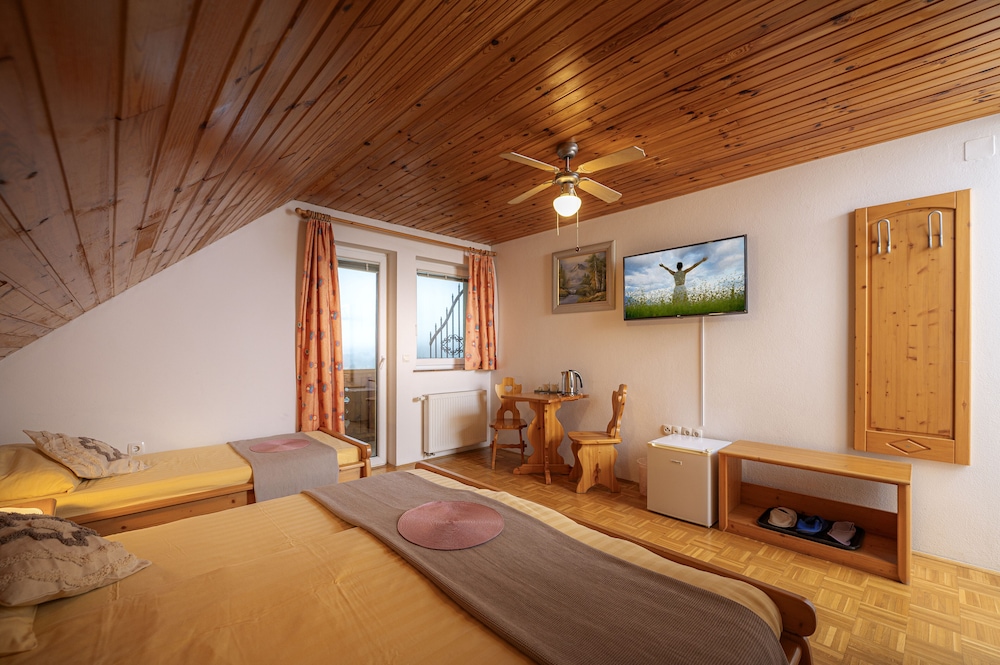 Triple Room, Balcony, Mountain View