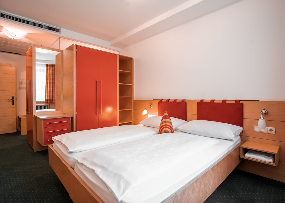 Double Room, Non Smoking photo 3