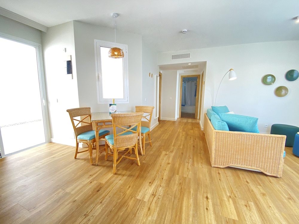 Suite, 2 Bedrooms, Terrace, Sea View (2 adults + 1 child) Suite, 2 Bedrooms, Terrace, Sea View (2 adults + 1 child)