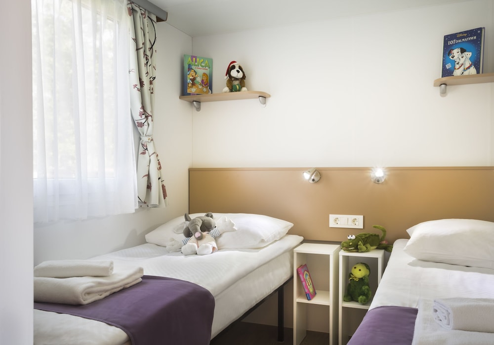 Family Mobile Home,  Terrace photo 3