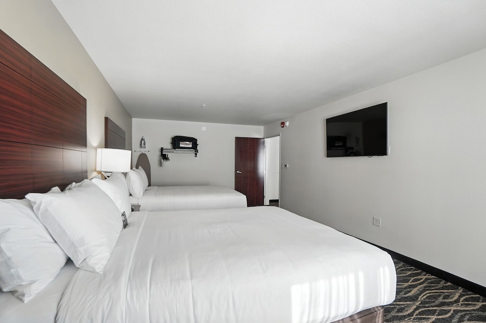 Suite, Multiple Beds, Non Smoking (Extended Stay) - Photo 3