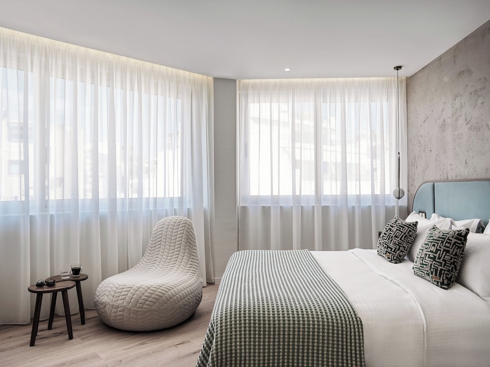 Superior Double Room, City View photo 1
