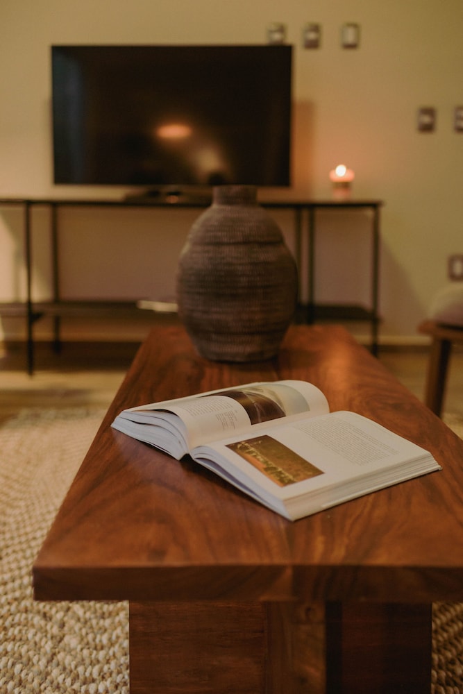 Luxury Suite, 1 Bedroom - Photo 7
