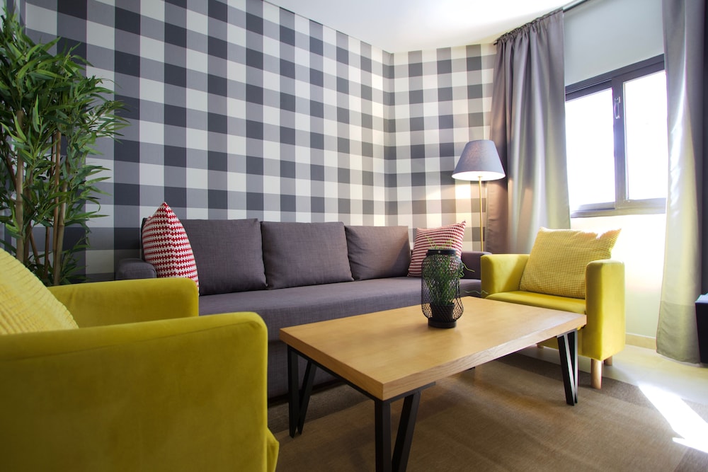 Superior Suite - Photo 10