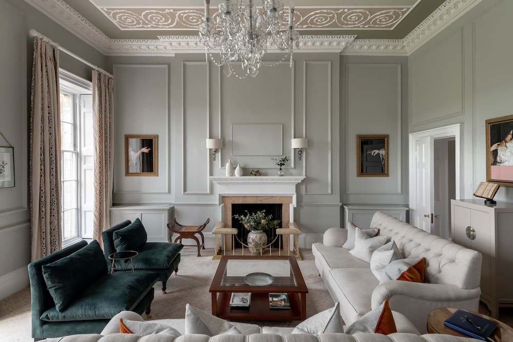 Suite (Master) - Photo 1
