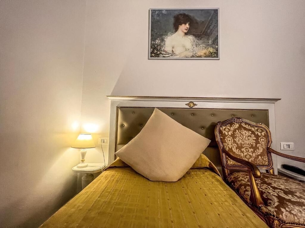 Economy Single Room