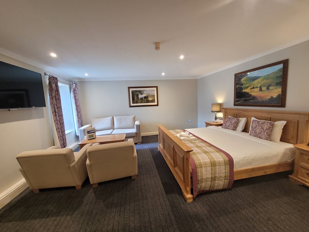 Junior Suite, 1 King Bed - Photo 2