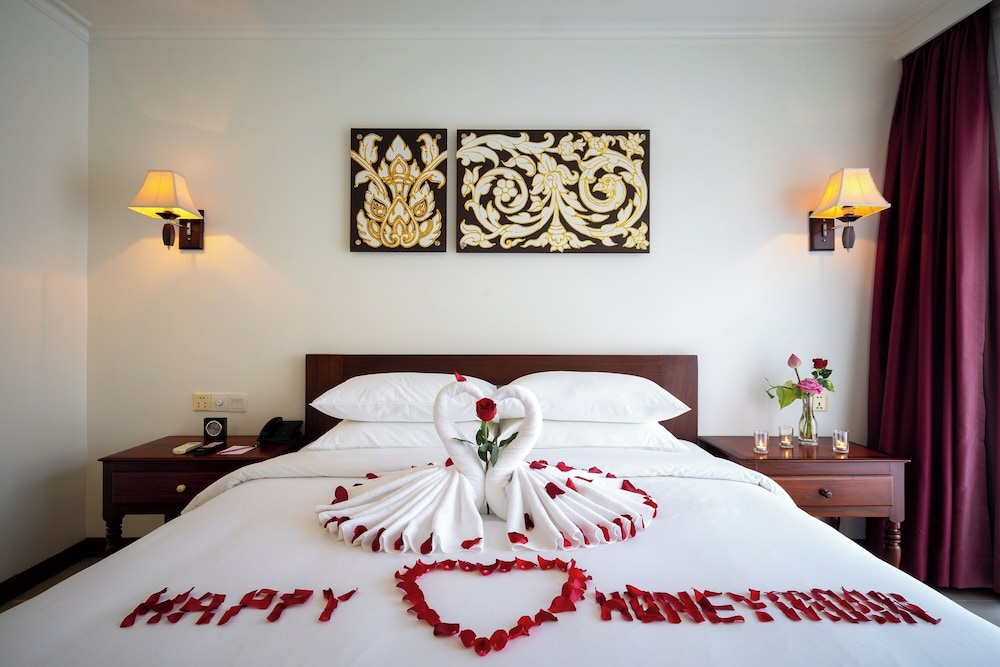 Deluxe Double or Twin Room - Photo 2