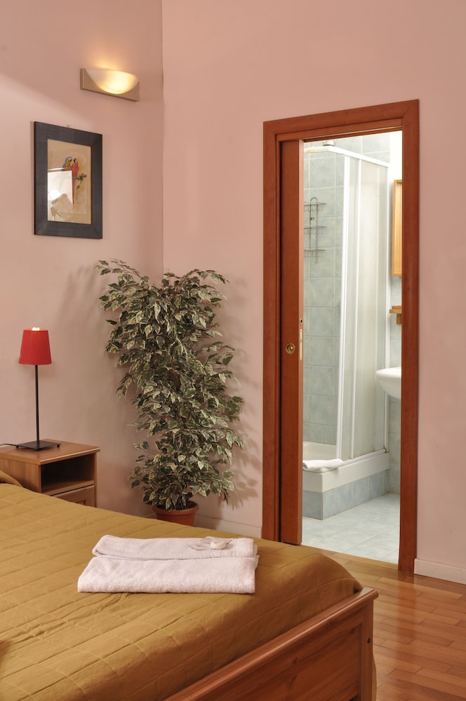 Double Room, Private Bathroom photo 2
