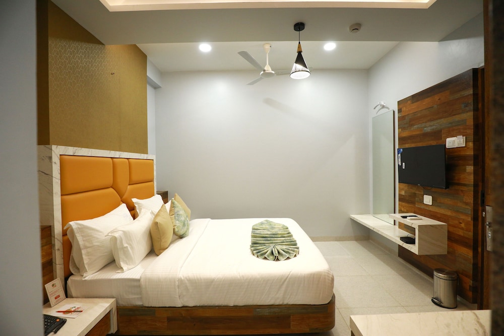 Deluxe Room (Non View Room) - Photo 1