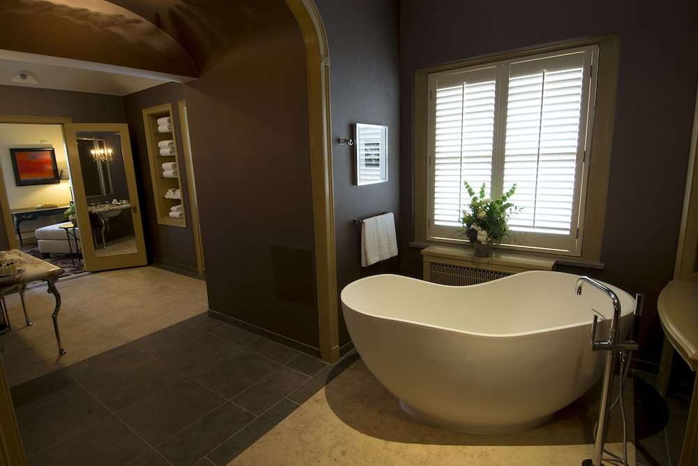 Presidential Suite photo 3