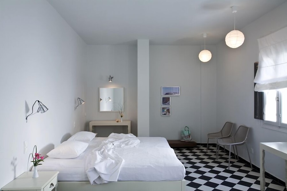 Standard Room - Photo 1
