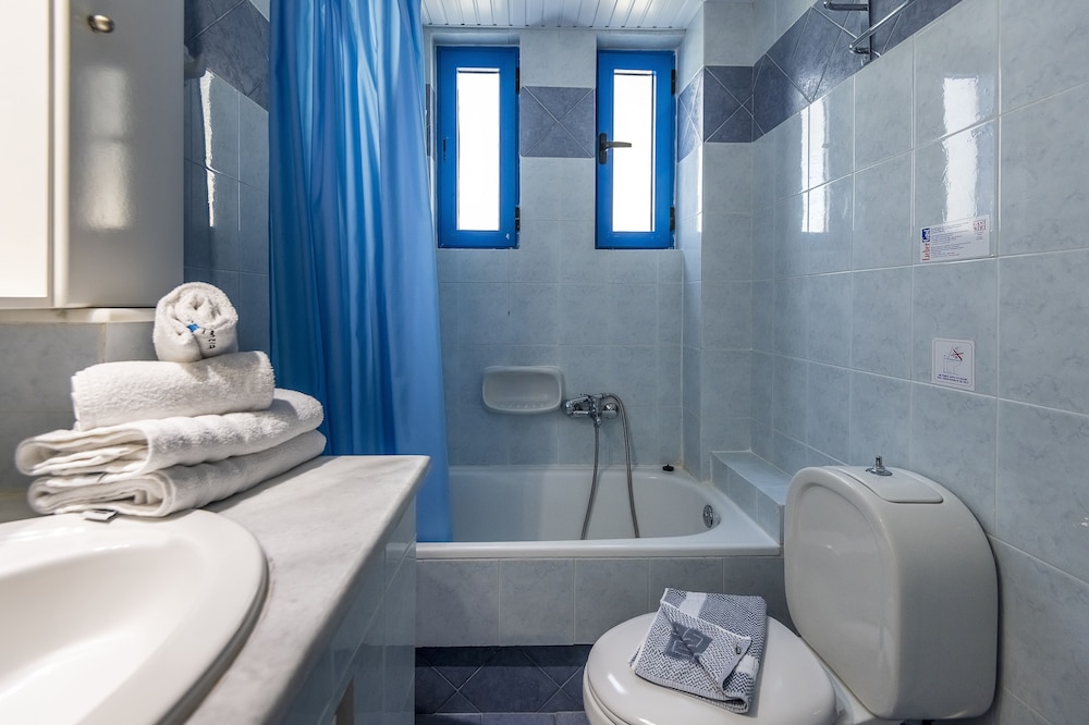 Suite - Photo 5