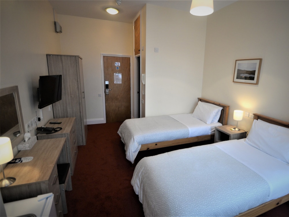 Twin Room, Ensuite photo 1