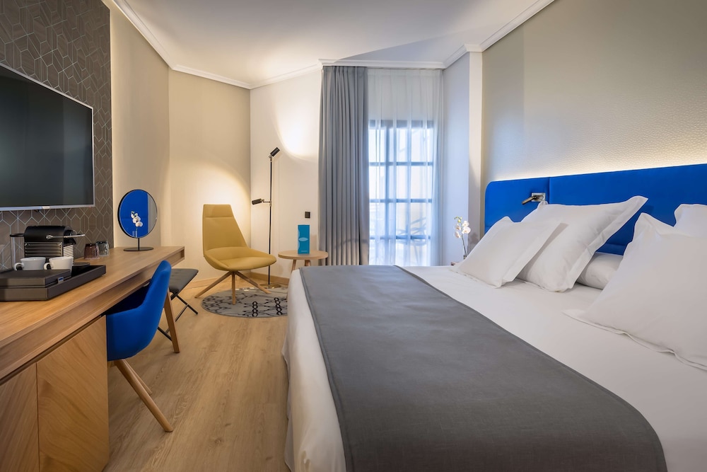 Premium Room - Photo 2