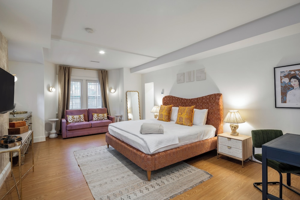 Room 9